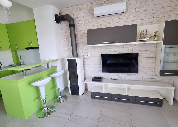 Beach Apartment * Pag Town