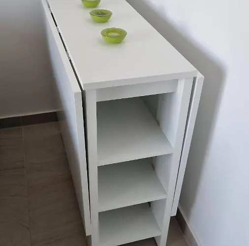 Beach Apartment *